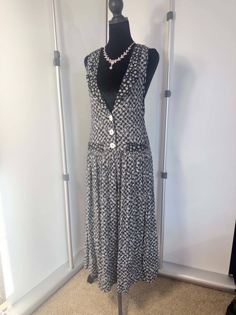#266 Vintage All That Jazz Black & White Floral Maxi Dress Size  3/4(S) – 90s